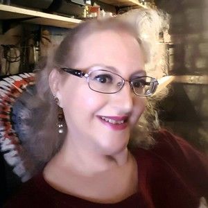 Meet your Posher, Peggy